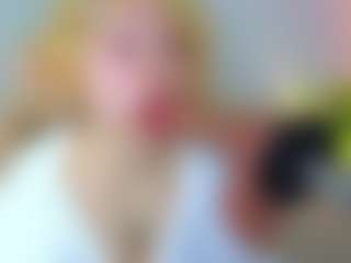 Live cam show with Mayaster - Smoking on Camsoda