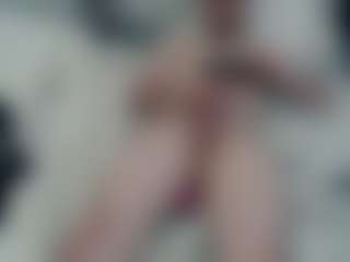 tomtech2323's Live Sex Cam Show