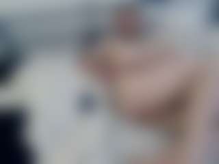 tomtech2323's Live Sex Cam Show