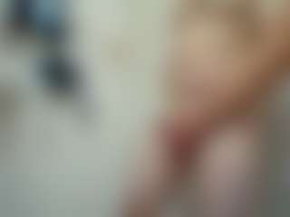 tomtech2323's Live Sex Cam Show