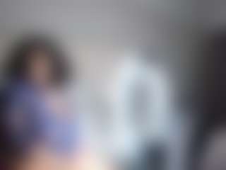 Bustygoddess32's Live Sex Cam Show