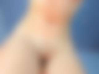 Live cam show with LilaPinky - Oil on UwU Esports