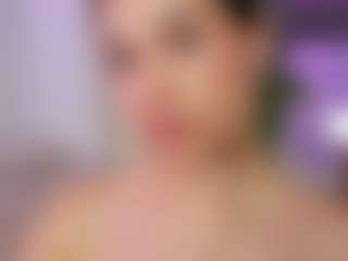 Live cam show with divetagrace - Granny on Camsoda
