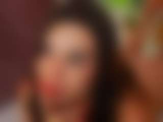 Live cam show with divetagrace - Granny Brown Hair on Chatstar