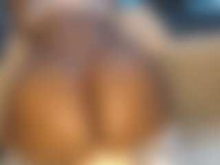 Live cam show with lynvee - Ride Torso on TottyGirls