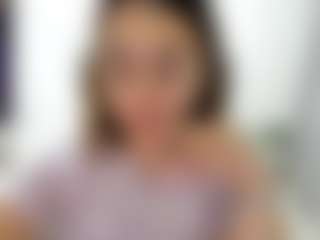 Dulce Maria MILF webcam performer live streaming
