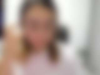 Live cam show with Dulce Maria - Glasses on Camsoda