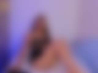BritneeyDiamond's Live Sex Cam Show