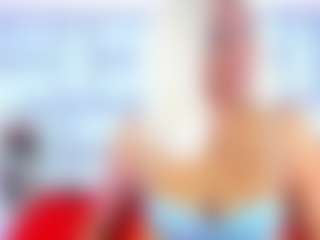 LovelyNicky MILF webcam performer live streaming