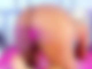 Live cam show with NinaNicole - Housewife on crypto-cams