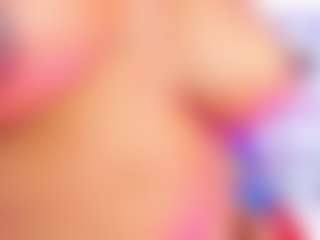 Live cam show with NinaNicole - Housewife on Sweet Sext