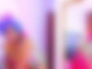 Live cam show with NinaNicole - Petite on Lustler