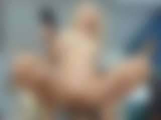 Live cam show with Nikki - Lovense Middle Aged on fapnchat