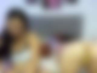 Live cam show with Alexaa-evans - Flashing on crypto-cams