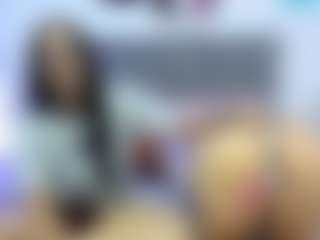 Live cam show with Alexaa-evans - Flashing on Camsoda