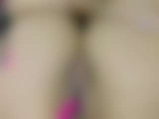 Live cam show with Samara - Brown Hair Petite on crypto-cams