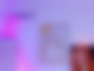 Live cam show with Samara - College Brown Hair on Milfs Live