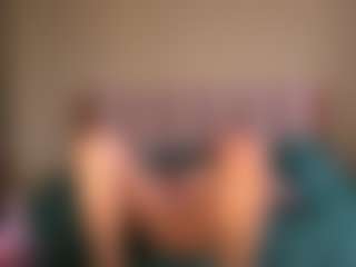 Live cam show with Teya - Dom on liverealitysex.com