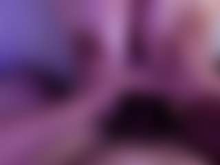 Live cam show with IssaAndNeronn - Skinny on liverealitysex.com