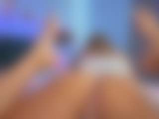 Live cam show with Kelly-Hardy - Long Legs on SinfulBabes