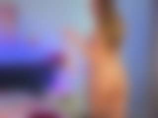 Live cam show with Kelly-Hardy - Queen on Camsoda