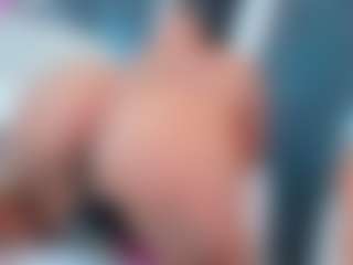lyrus-shine's Live Sex Cam Show
