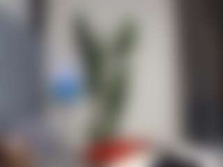 Live cam show with Sexy-Alma - Deepthroat on studioflirtlive.com
