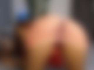 Live cam show with Sexy-Alma - Foot Fetish Black on crypto-cams