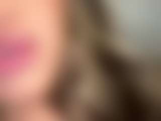 Live cam show with VivienneHamptons - Domination on Camsoda