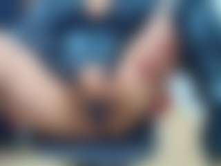 Live cam show with AnabellaThompson - Hairy Pussy on Fling VIP Chat