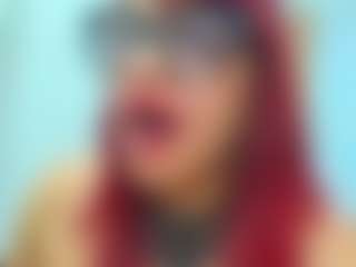 Live cam show with AnabellaThompson - Mature on Soda Cam