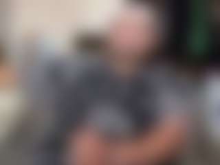 chefcocckkhuge's Live Sex Cam Show