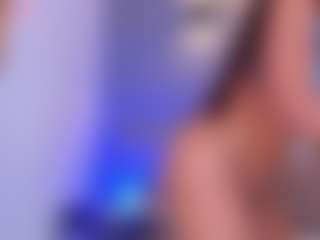 Live cam show with Elisa Castrillon - Ebony HD on Camsoda