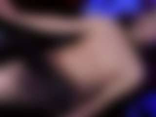 YarethRouss's Live Sex Cam Show