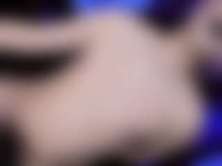 Live cam show with YarethRouss - Black Hair on StripNow