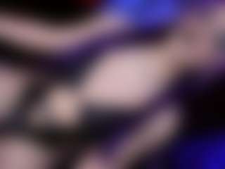 Live cam show with YarethRouss - Smoking on Camsoda
