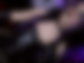 Spettacolo in cam dal vivo con YarethRouss - Drinking su Camsoda