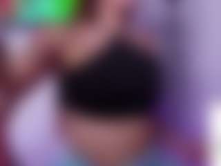Live cam show with Good Girl - Thong on AdultVida.com