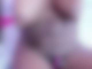 Live cam show with anamyle22 - Living Room on Camming Site