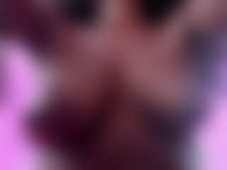 Live cam show with anamyle22 - Living Room on Camsoda
