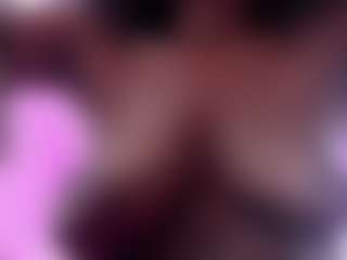 Live cam show with anamyle22 - Living Room on Camsoda