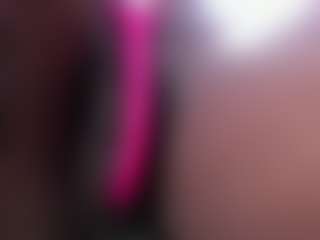 Live cam show with anamyle22 - Living Room on fuck-show.com