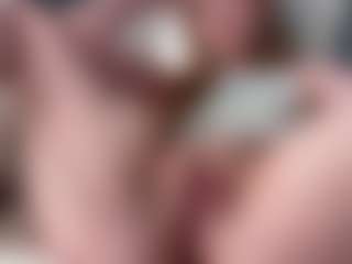 Live cam show with monikacutie - Green Eyes on crypto-cams
