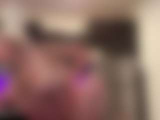 Laura Tate's Live Sex Cam Show