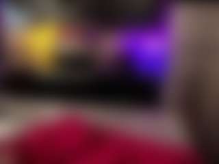 Live cam show with Laura Tate - Big Tits on TeamSkeetLive