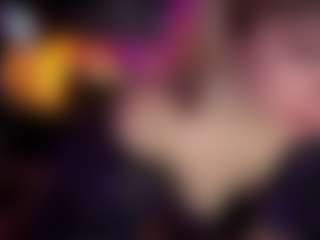 Live cam show with Laura Tate - Riding on Big Tits