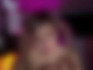 Live cam show with Laura Tate - Riding on CamwithHer