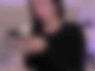 Live cam show with ANTONELLA-ROUSE - Nipple Piercings on AdultVida.com
