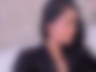 Live cam show with roxanneshelby - Spank on Chatstar