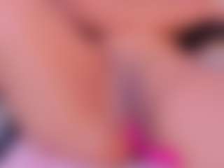 Live cam show with roxanneshelby - Squirt on SpankPalCams